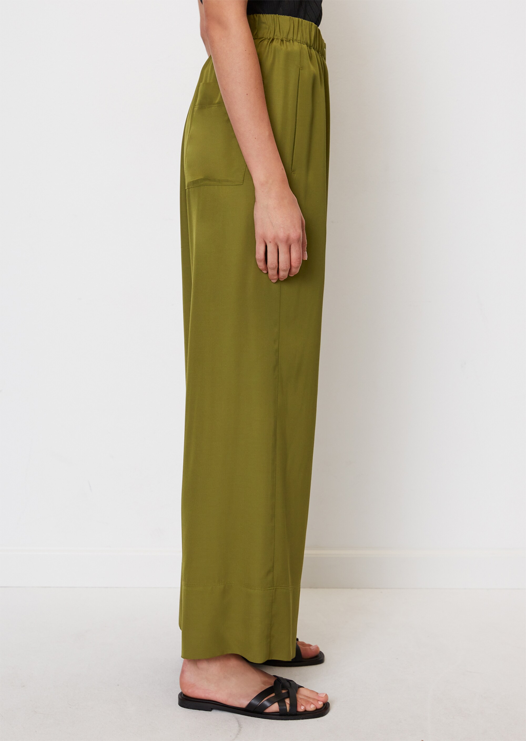 Fließende Wide Leg Pantsaus Viskose-Twill
