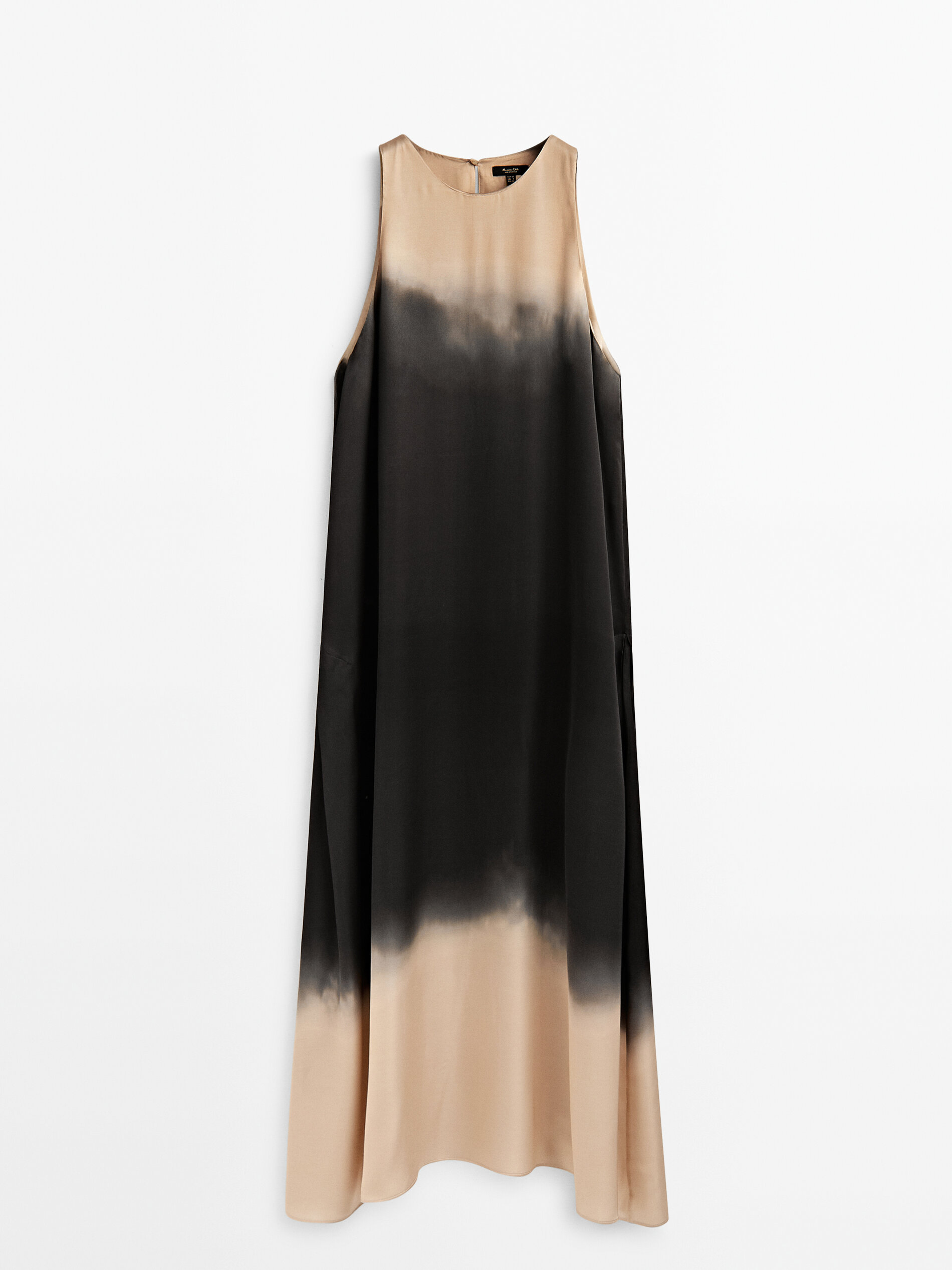 Vestido amplo fumado sem manga - PRETO