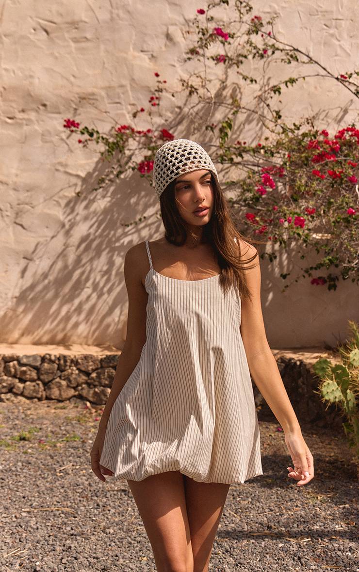 Crème Robe Bouffante À Rayures Et Bretelles