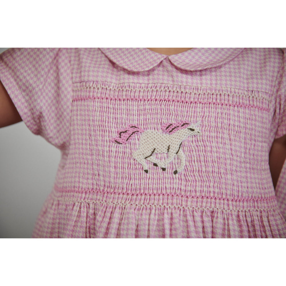 Køb COPENHAGEN COLORS Syringa Comb. Houndstooth Kjole W. Handmade Unicorn Embroidery Og Smock