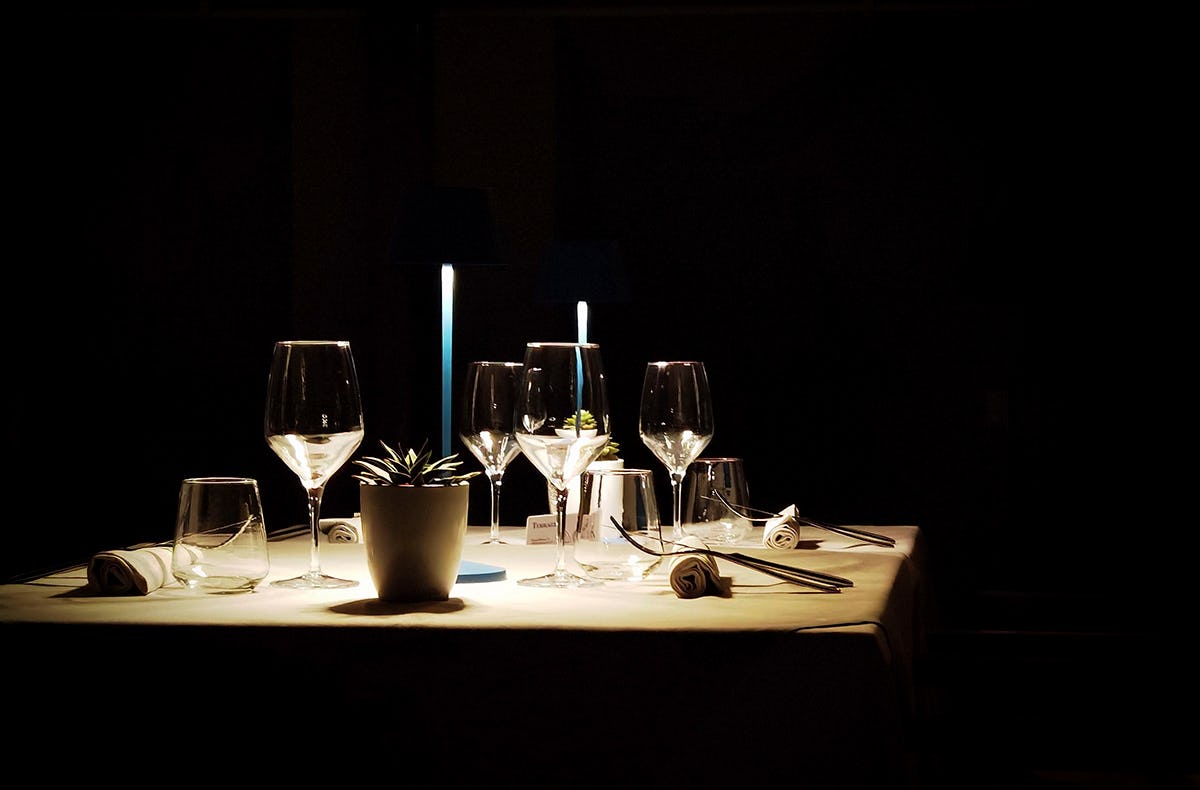 Dinner in the Dark mit Führung Essen
