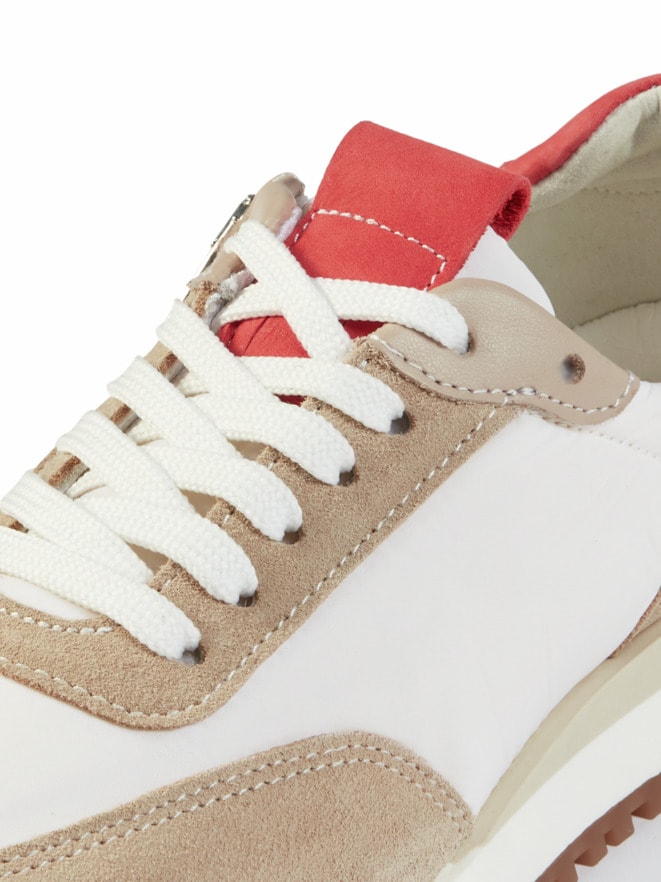 Smart Sneaker