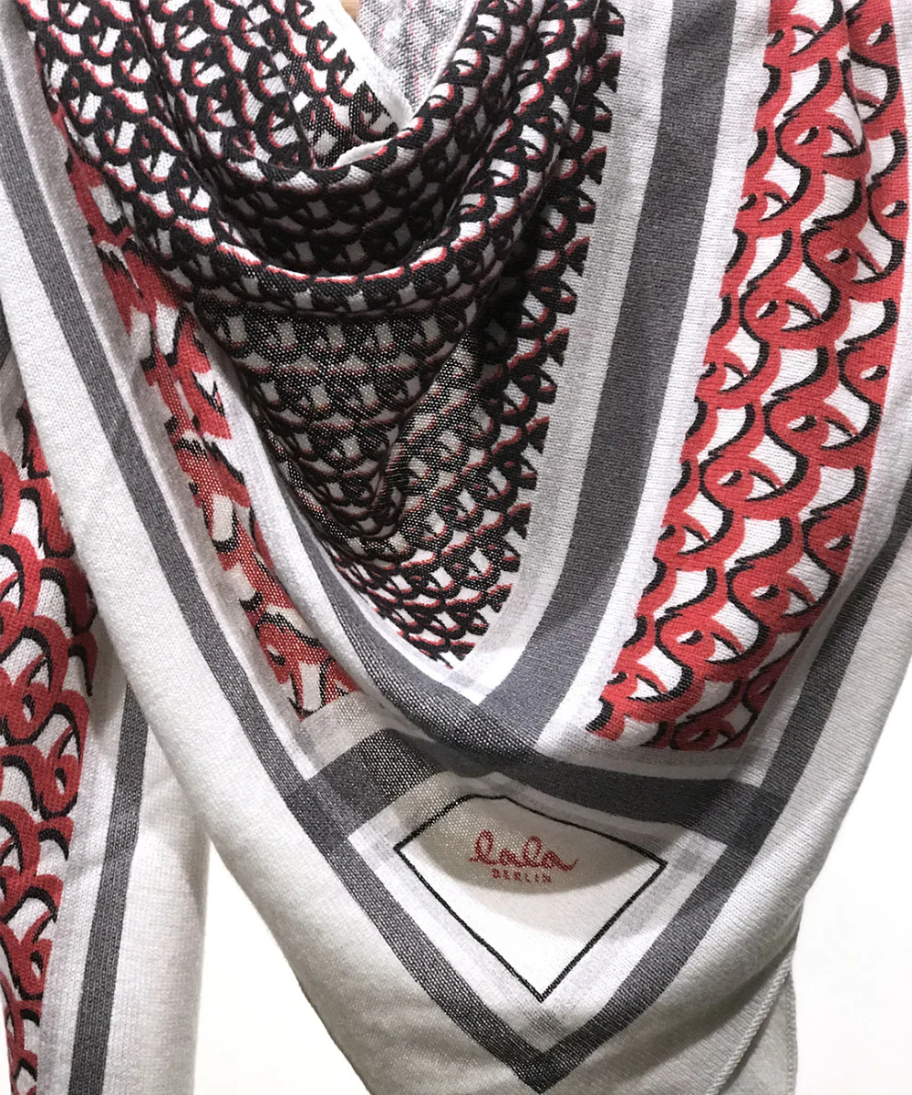 Lala Berlin  Triangle monogram tørklæde - Tango Red on Alabastro