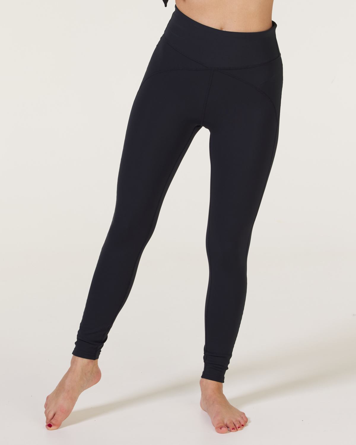 LEVITY Studio X Tights Black