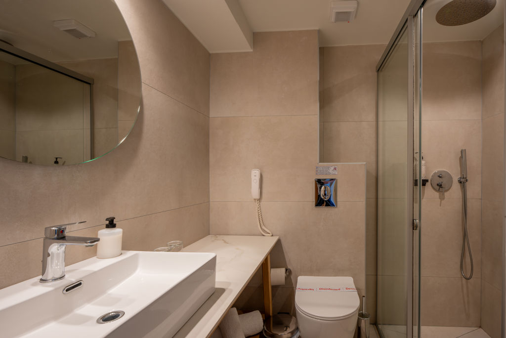 Minos Hotel Logies en ontbijt - Hotel