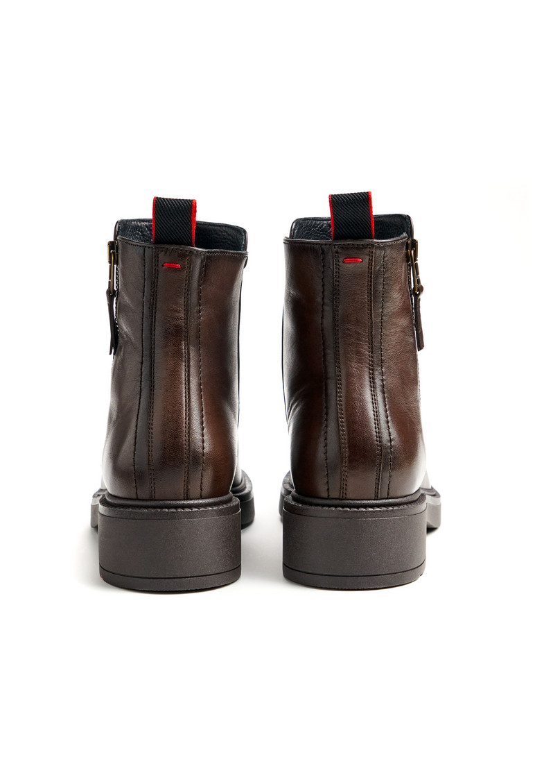 STIEFELETTE Braun