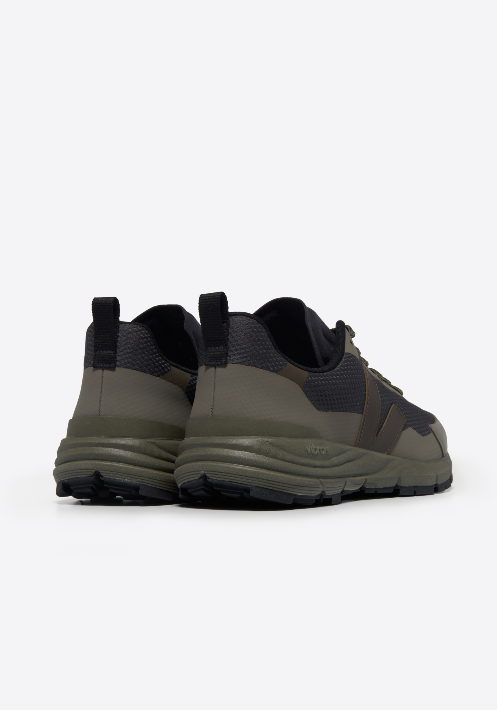 Veja Outdoorschuh Dekkan Alveomesh Grafite Eagle