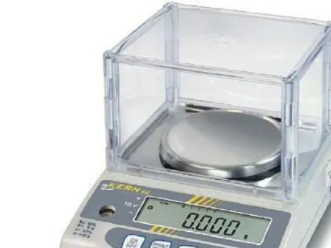 Kern EW 820-2NM Præcisionsvægt Vejeområde 820 g Aflæsningsnøjagtighed 0.01 g via strømdrift, Batteridrevet Sølv