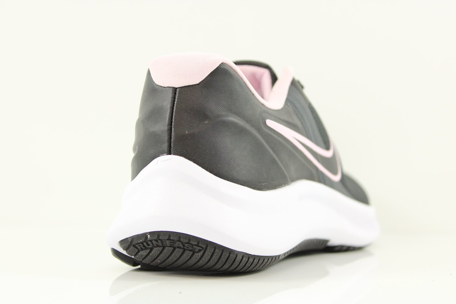 Nike Sneaker