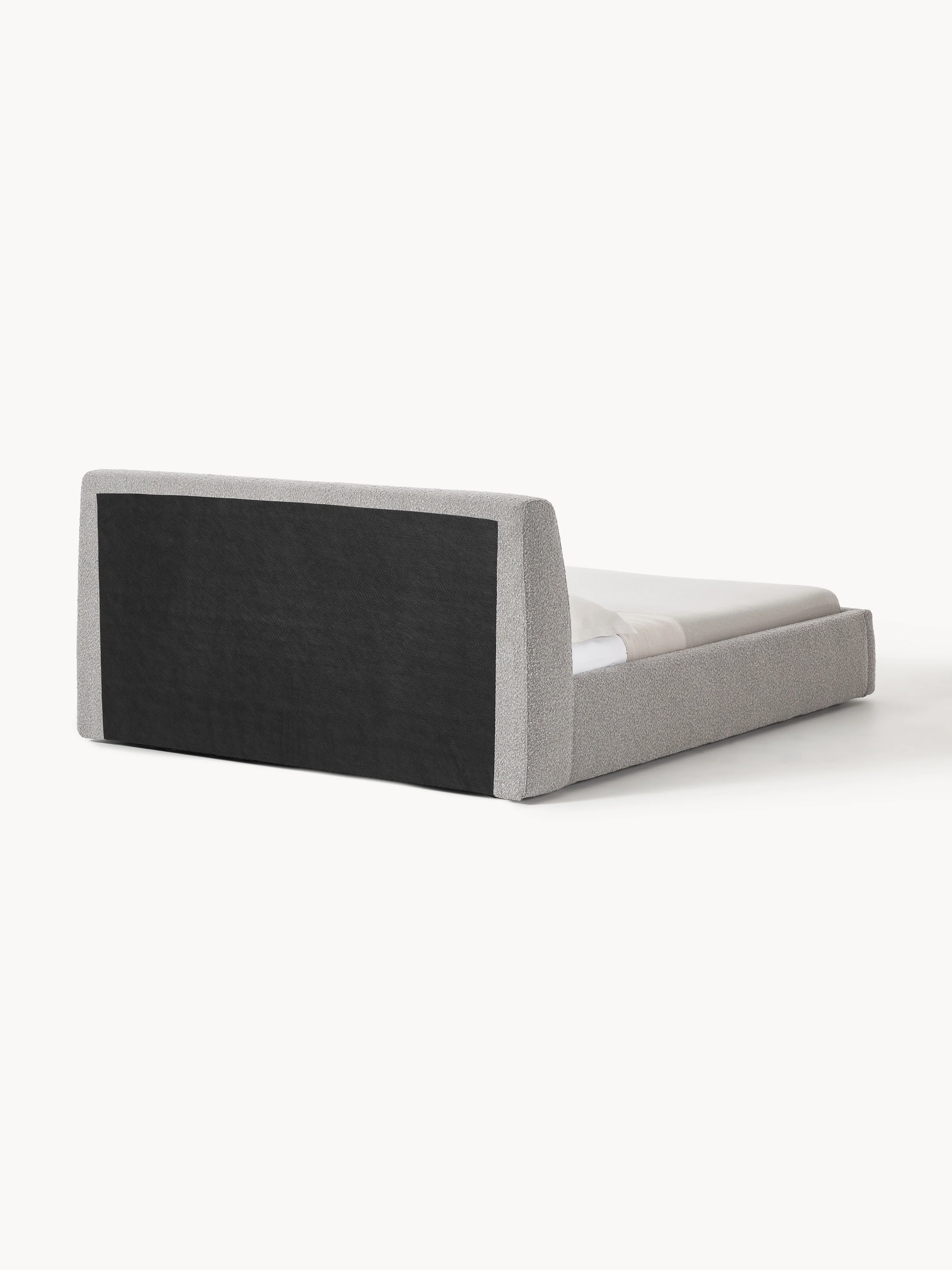 Bouclé gestoffeerd bed Cloud