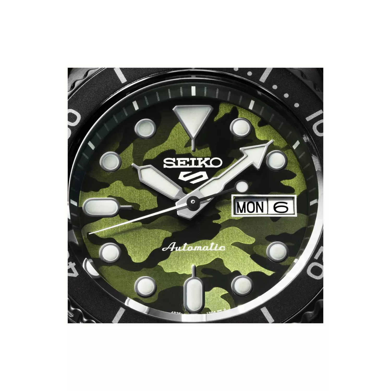 Seiko 5 Sports SRPJ37K1