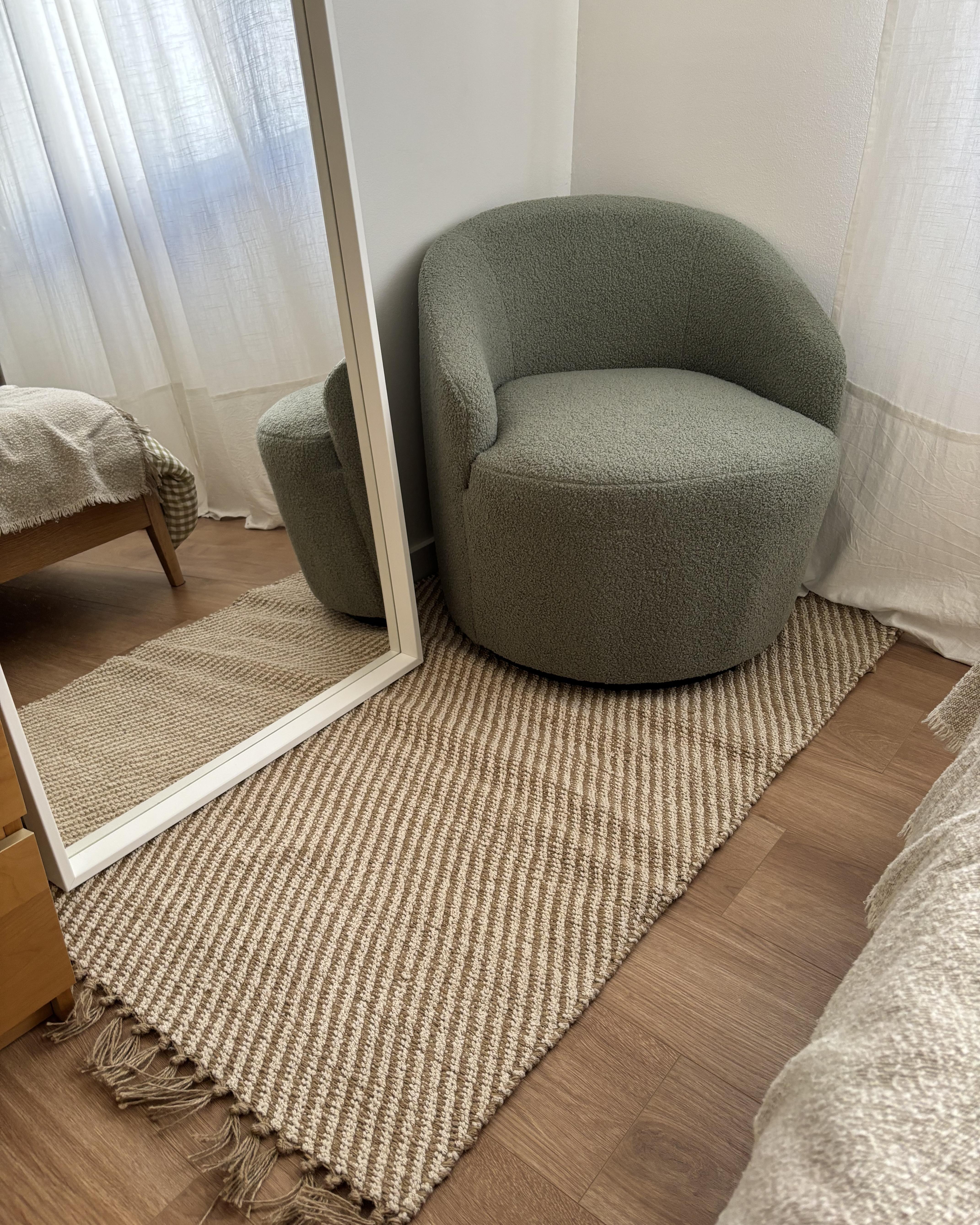 Draaifauteuil DAVIK Bouclé Lichtgroen