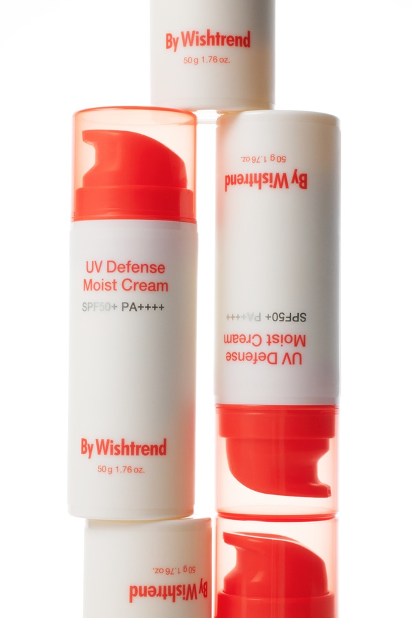 By Wishtrend UV Defense Moist Cream 50g