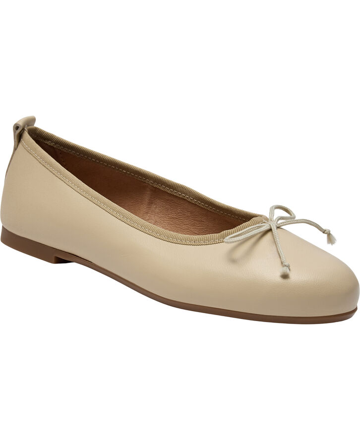 Pavement Lucy Beige