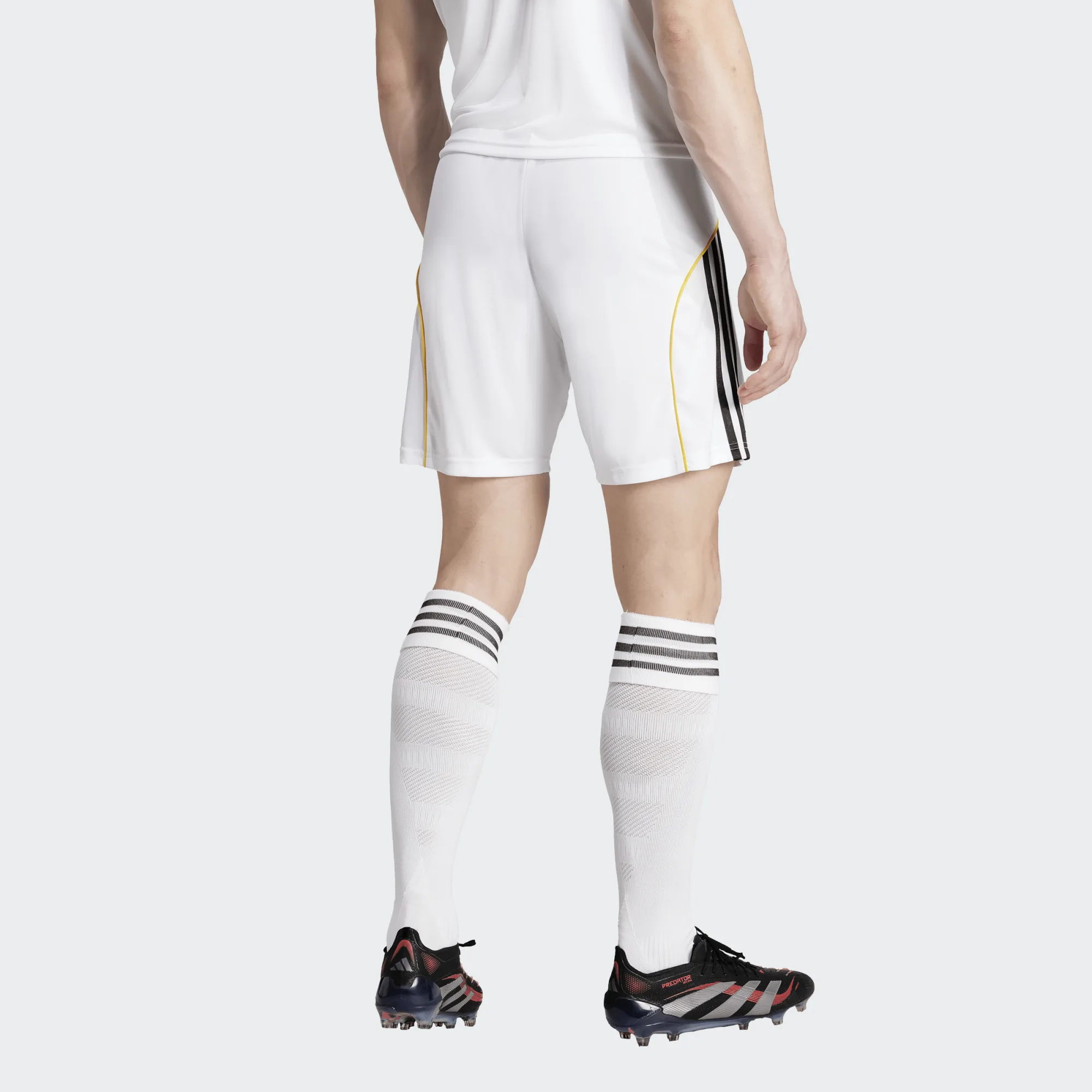 Real Madrid Uit Broekje Senior 2025/2026