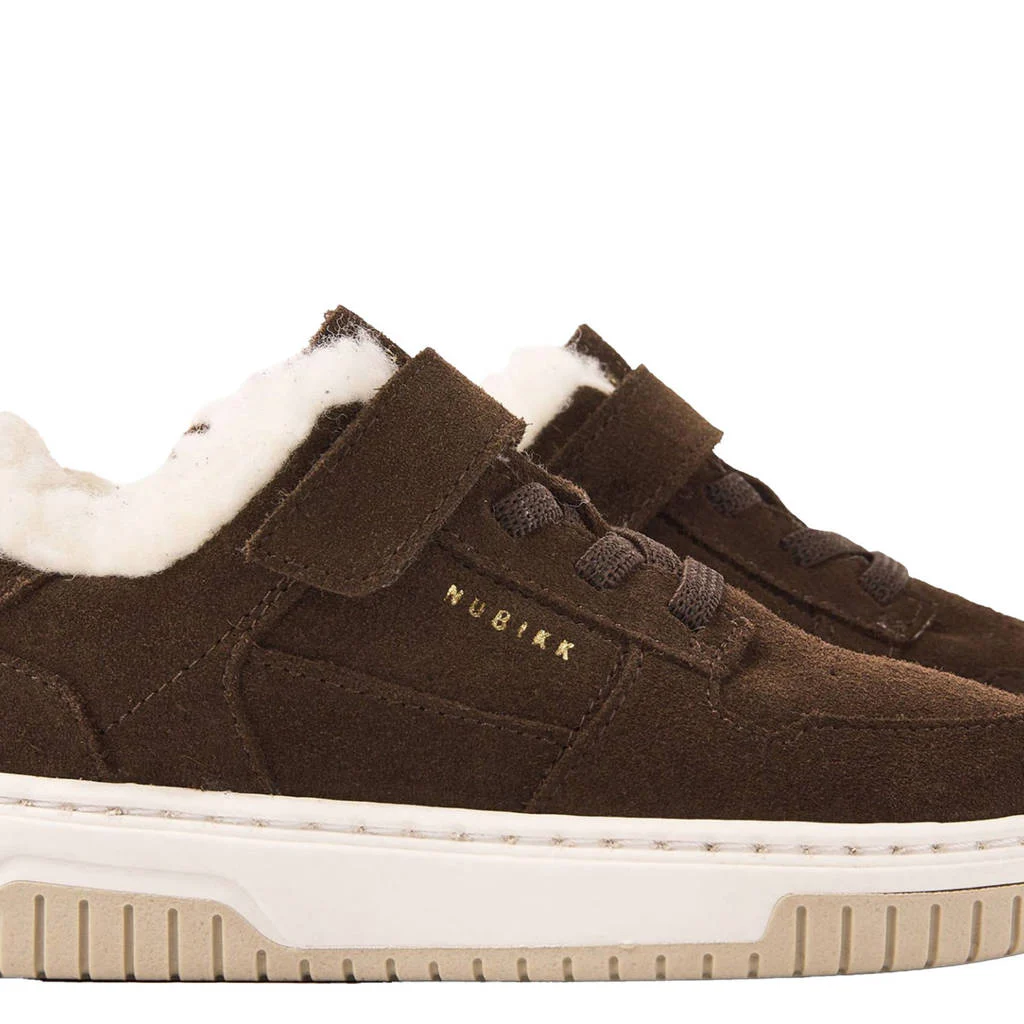 Nubikk Basket Teddy Jrgevoerde suède sneakers donkerbruin