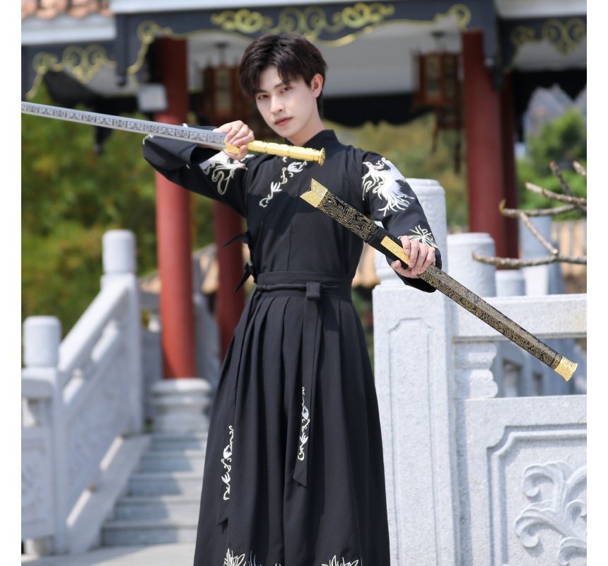 Pinocle - Geborduurd Hanfu-kostuum / Gewaad / Set