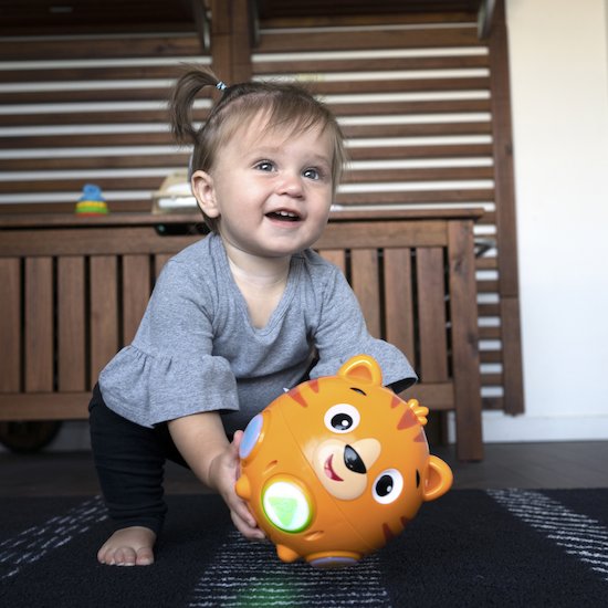 Balle d'activité   Orange        de               Baby Einstein