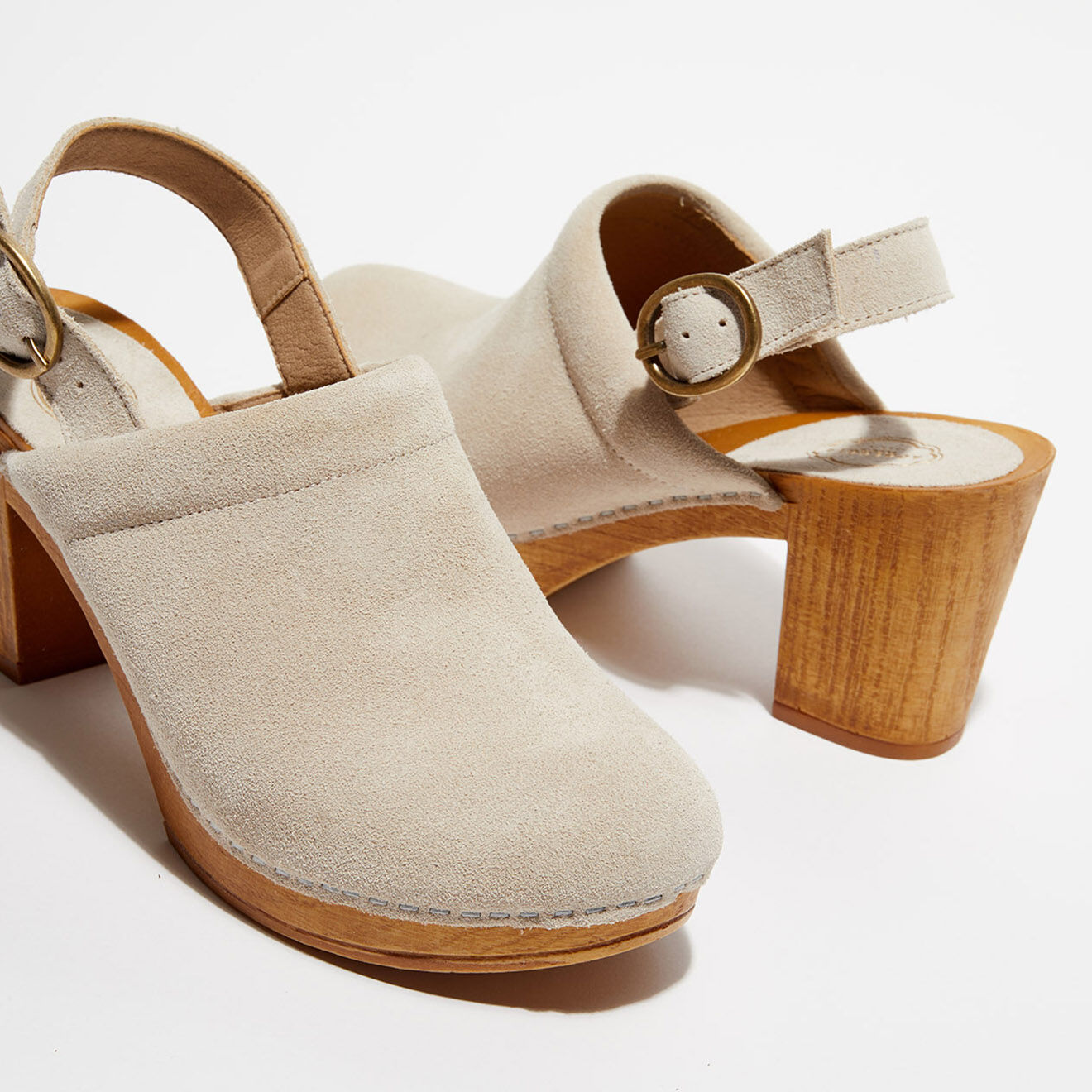 Apologie Studio Sabots en Velours de Cuir Nicole nudes - Talon 8 cm