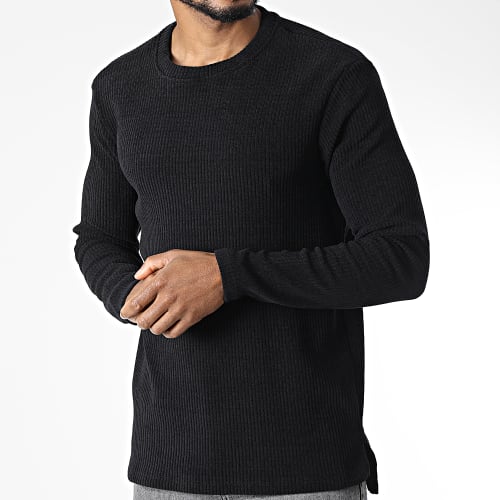 Pull Noir
