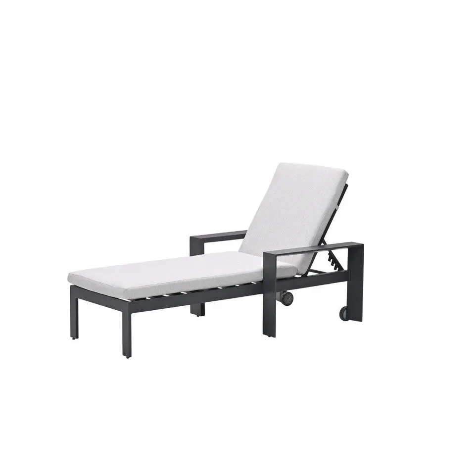 Levanto ligbed - carbon black - valley sand