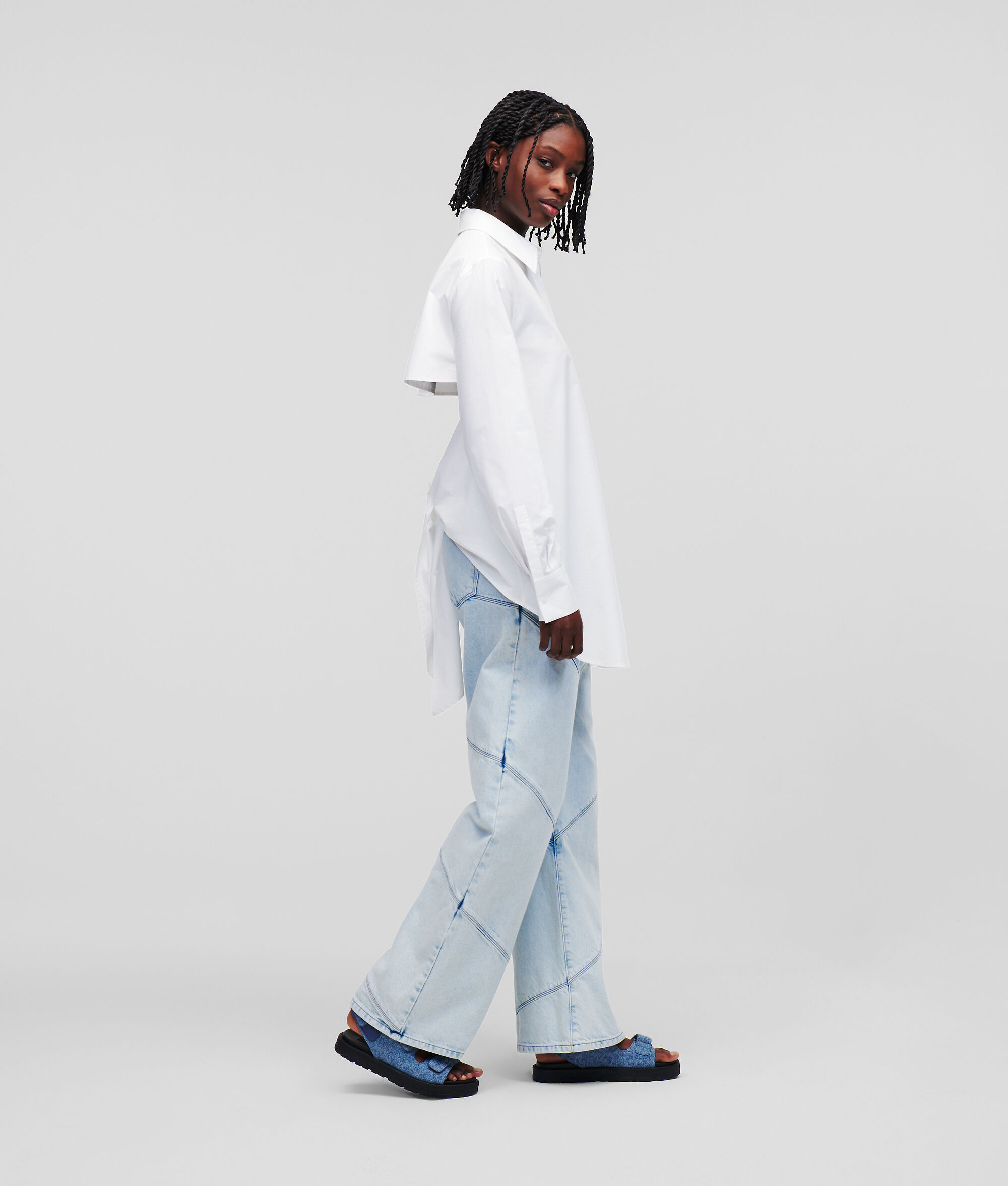 CHEMISE DOS NU AVEC CRAVATE