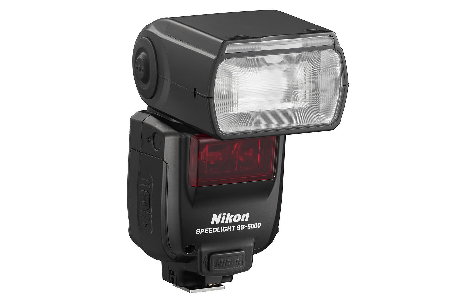 Blitzgerät SB-5000<br>Professionelles, funkgesteuertes i-TTL-Blitzgerät