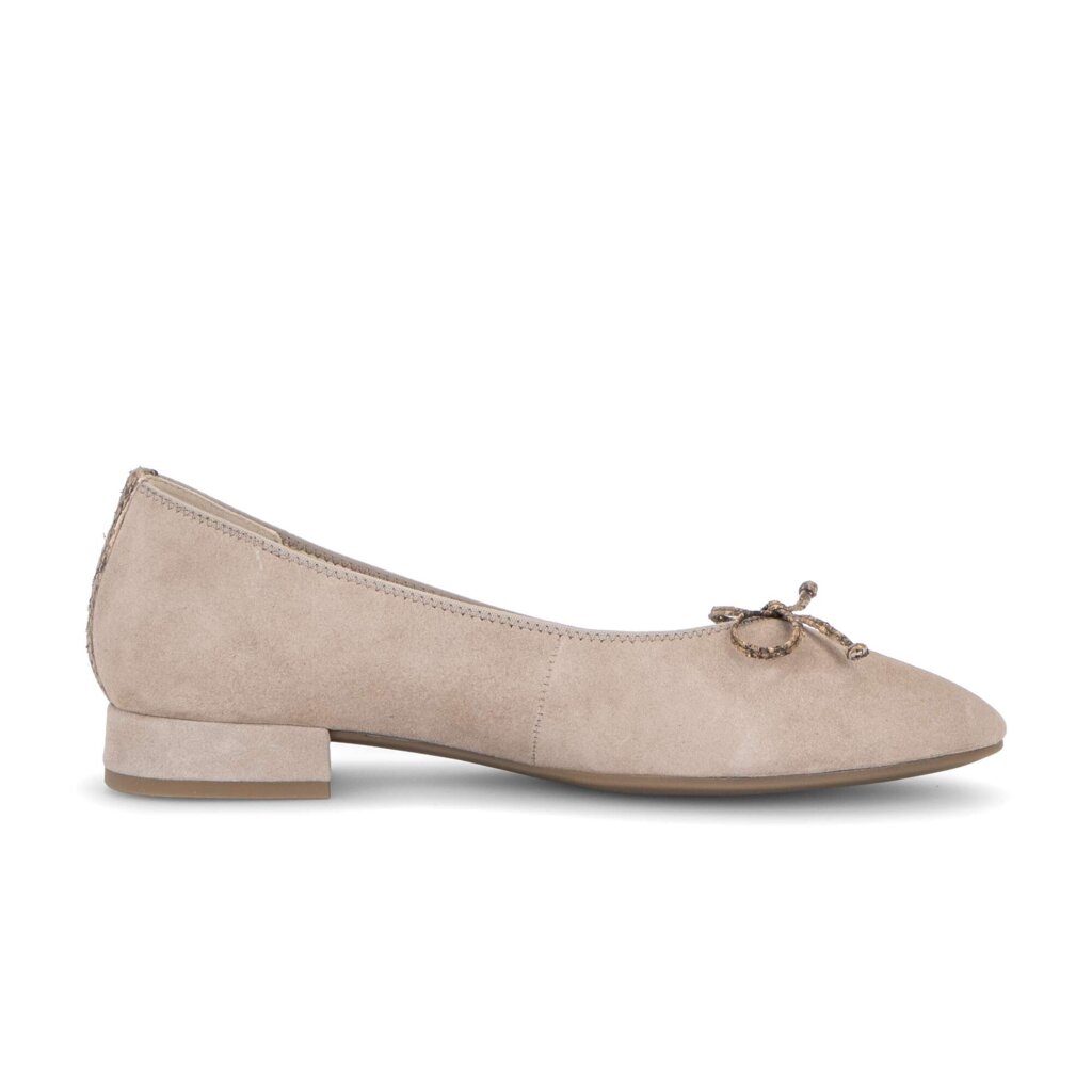 Elegante ballerina beige
