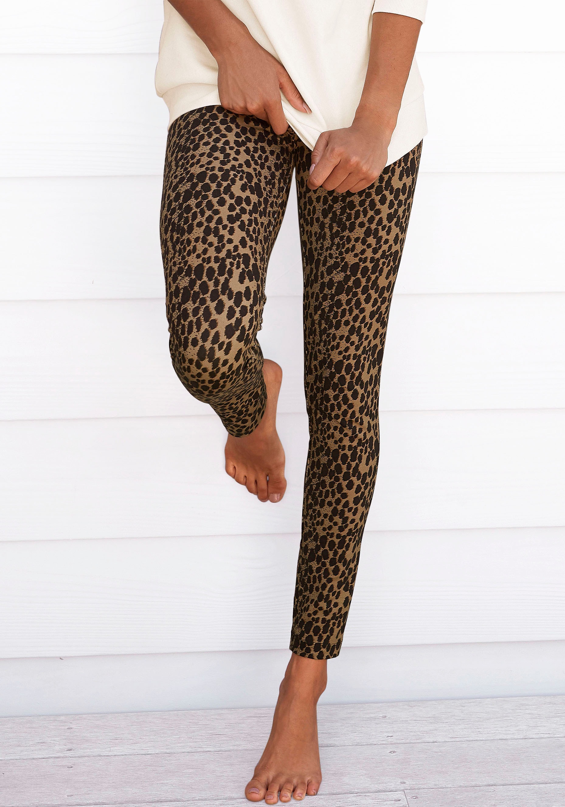 Buffalo Leggings  mit Leoprint