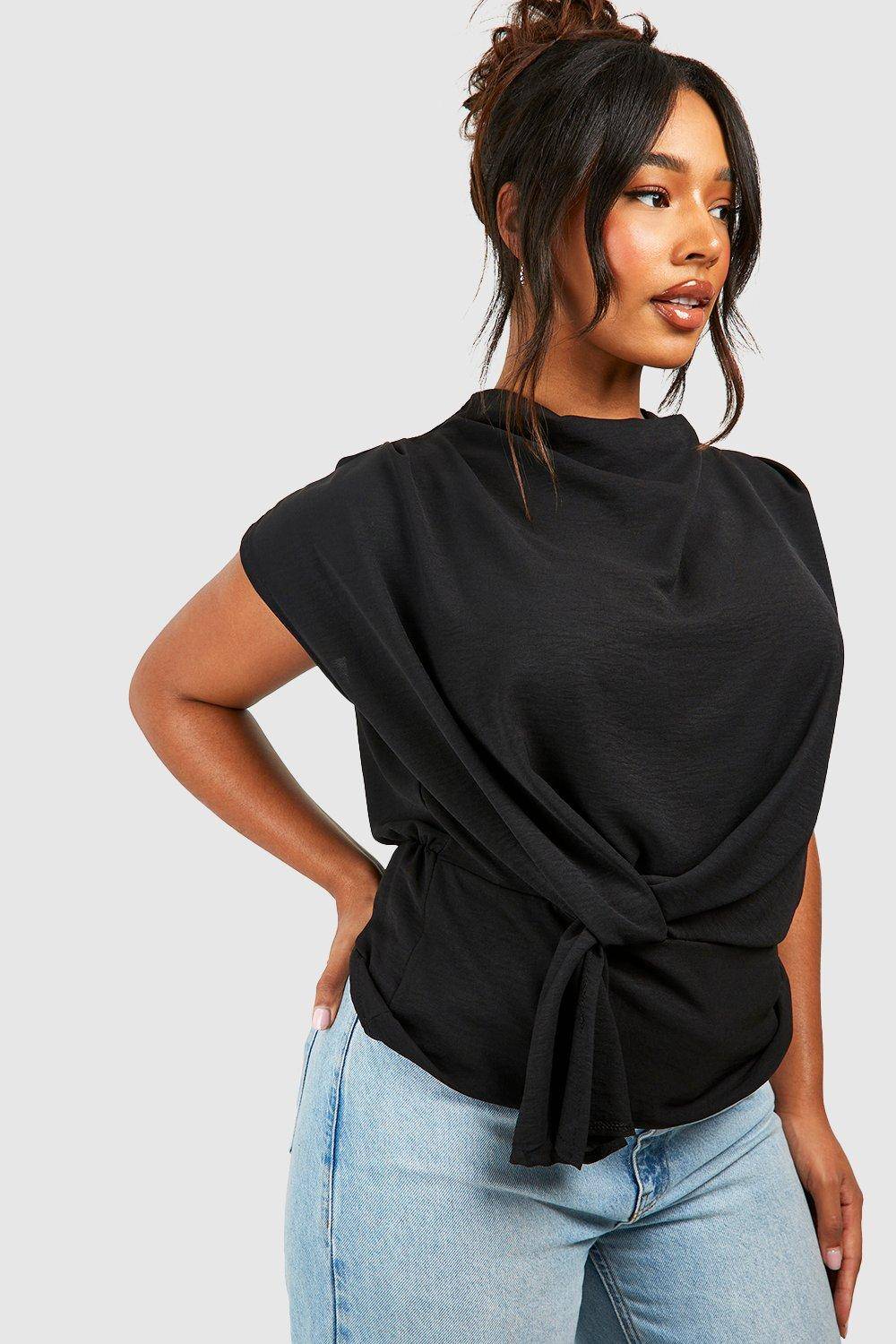 boohoo Blouse à encolure drapée et nœud pour grandes tailles