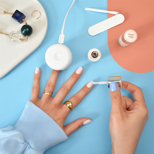 Le Mini Macaron Gel Polish, Coconut Yogurt