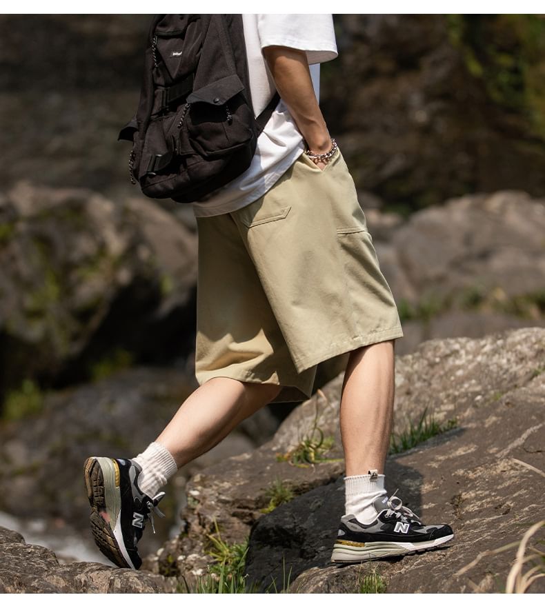 Really Point - Mid Rise Plain Cargo Shorts