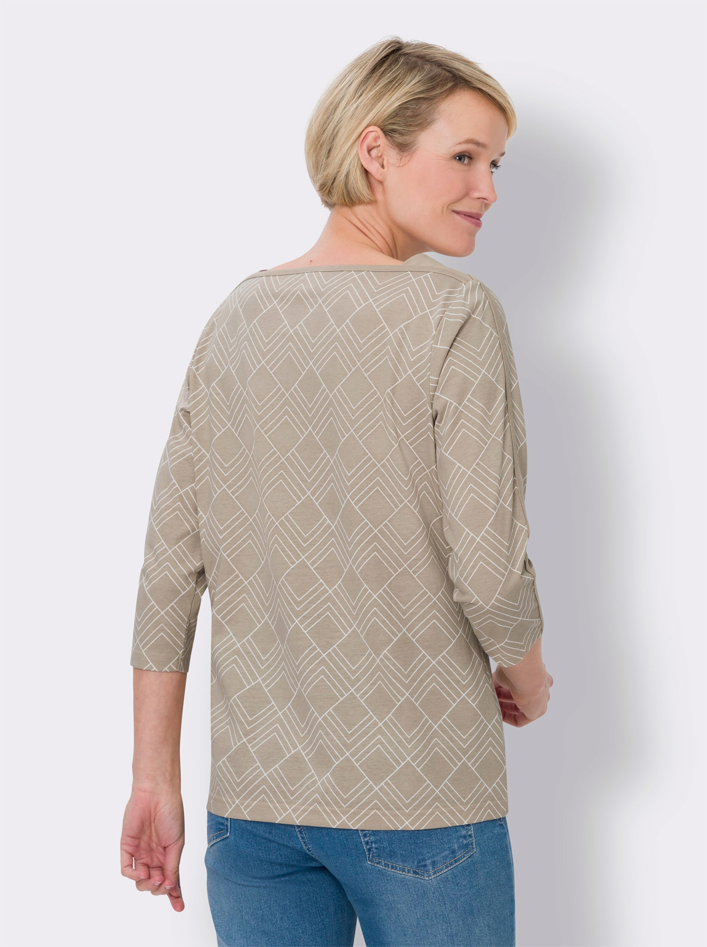 34-Arm-Shirt mit U-Boot-Ausschnitt