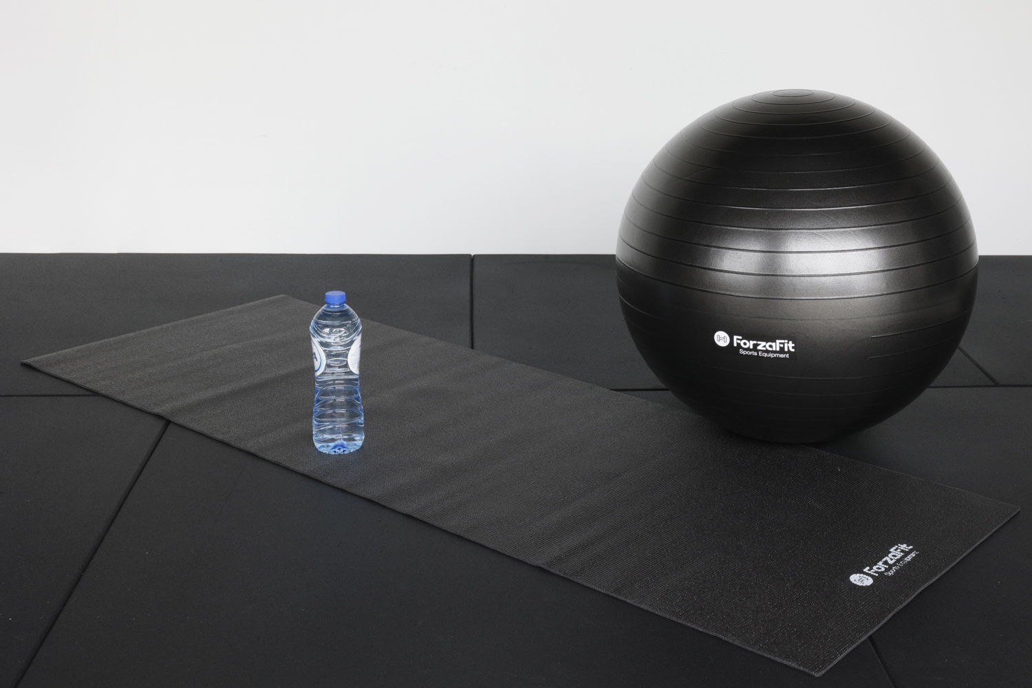 ForzaFit 4 mm antislip yogamat - Black