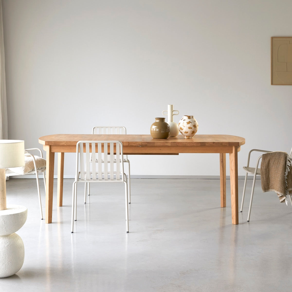 Tikamoon - Uitschuifbare tafel in massief eikenhout 270x95 Maia