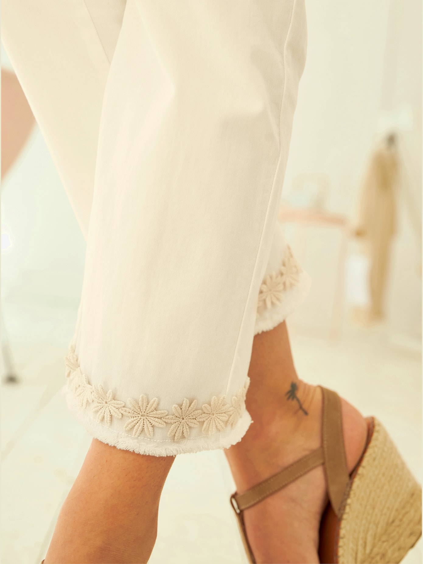 Pantalon qualité coton doux sur la peau