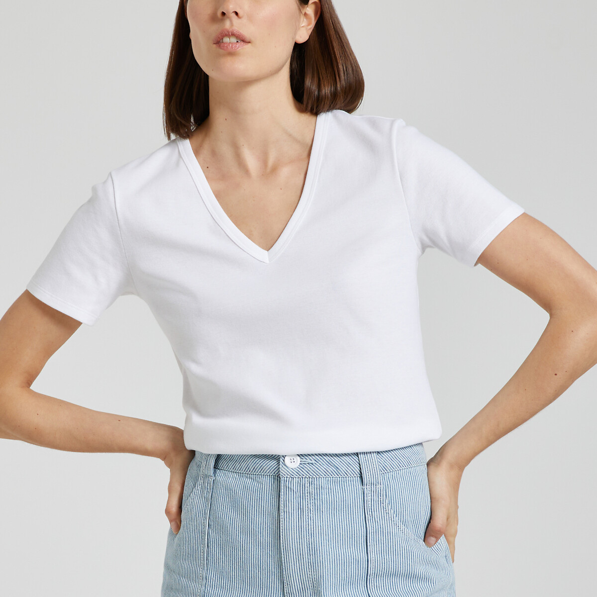 PETIT BATEAU<br>Camiseta icônica, decote em V, shorts