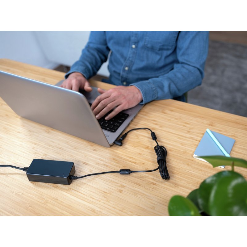 Trust Primo adaptateur de puissance & onduleur Intérieure 70 W Noir