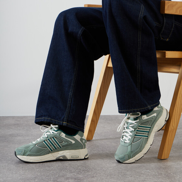ADIDAS ORIGINALS RESPONSE CL