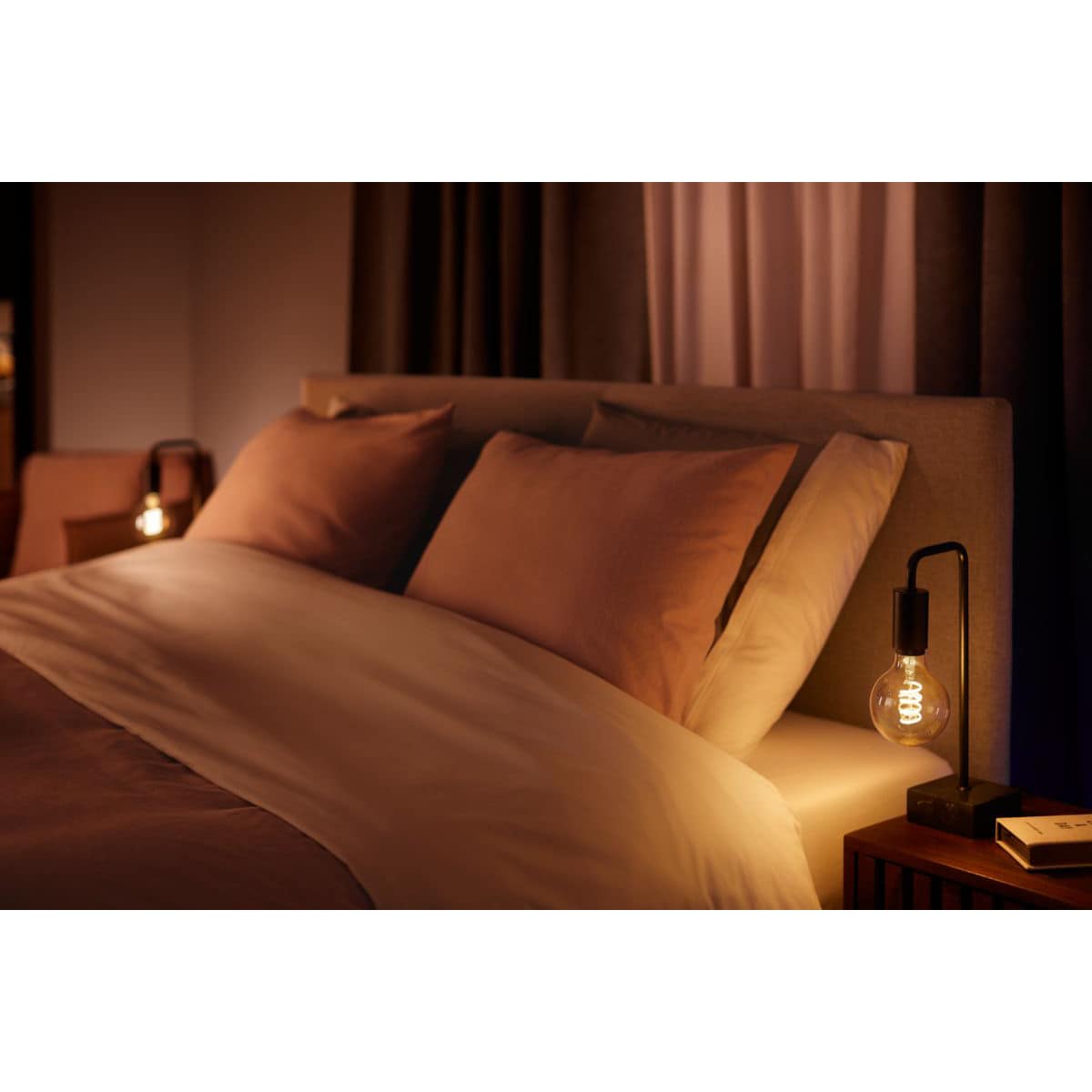 Philips Hue WA 7W Fil G93 E27