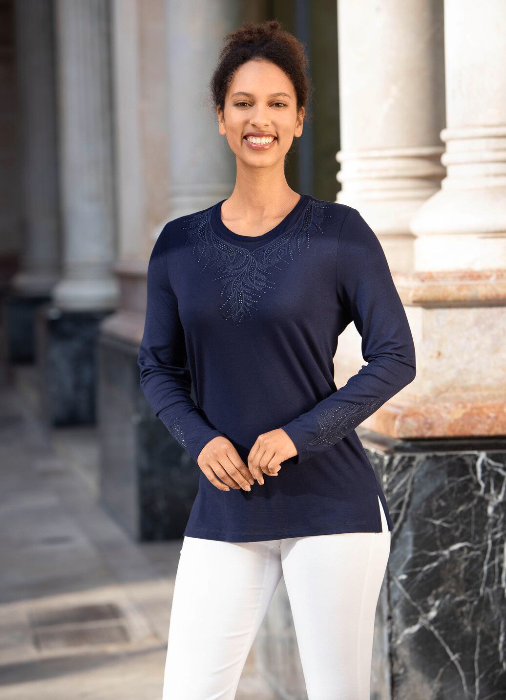 Shirt-Tunika mit Ton-in-Ton Stickerei