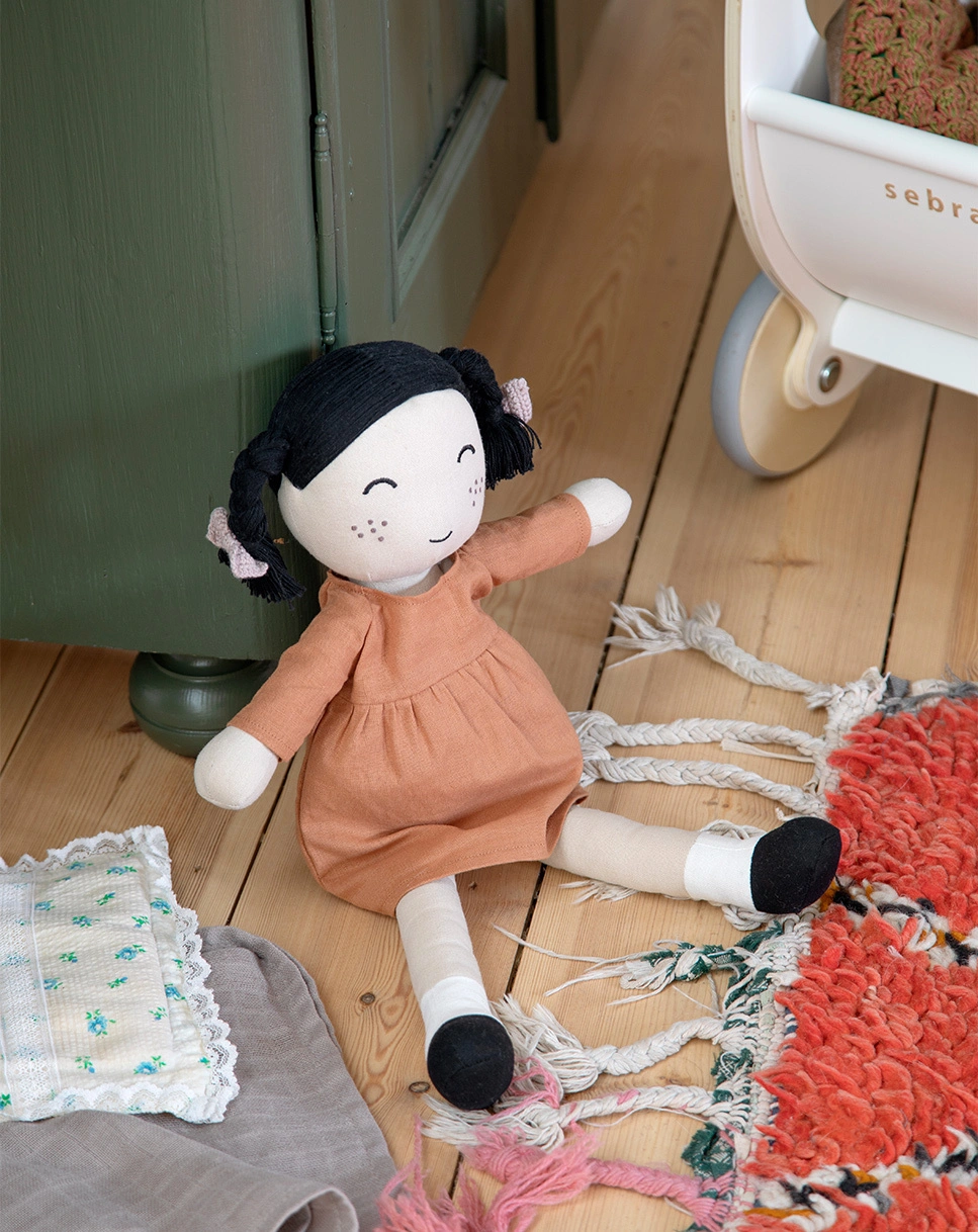Stoffpuppe LI (43cm) in orange