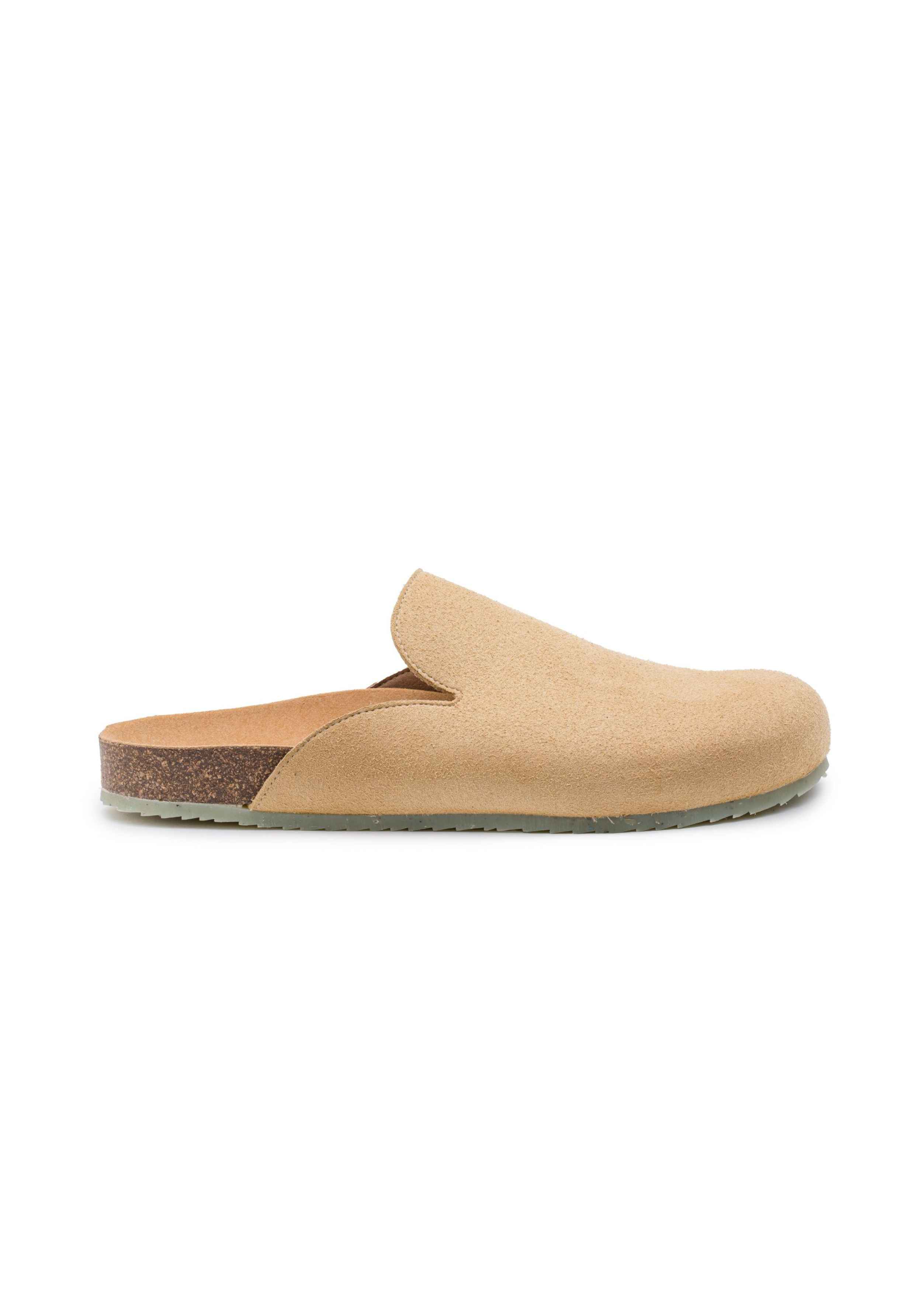 Zouri from the Ocean Clogs Atlantic Camel - vegan