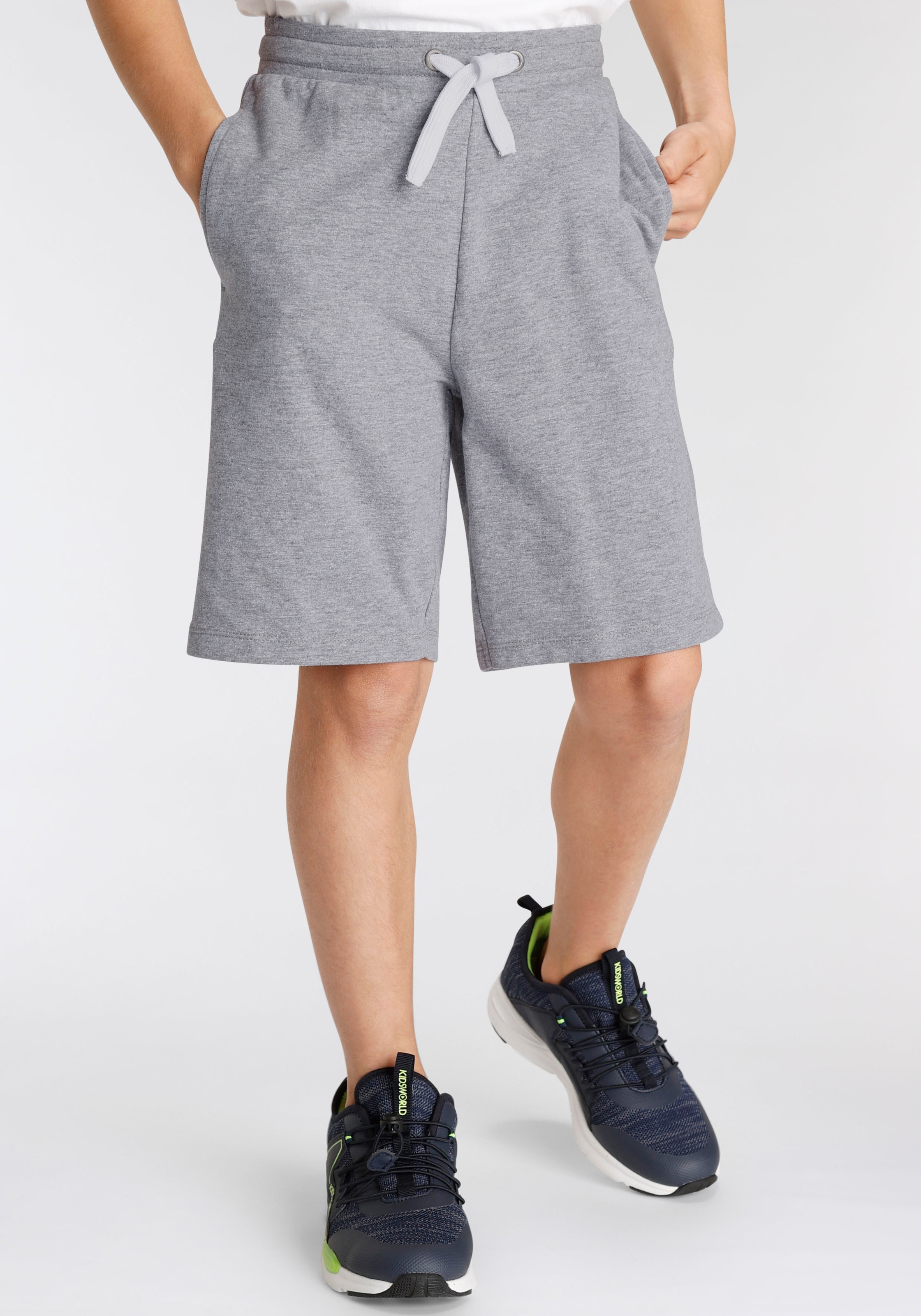 KIDSWORLD Sweatshorts »2er Pack Sweatbermudas in Must-have Farben«  in bequemer Sweatware