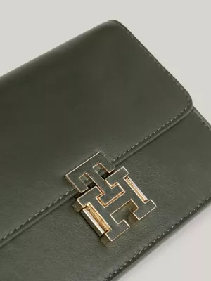 Bolsa transversal pequena de couro com fecho de pressão