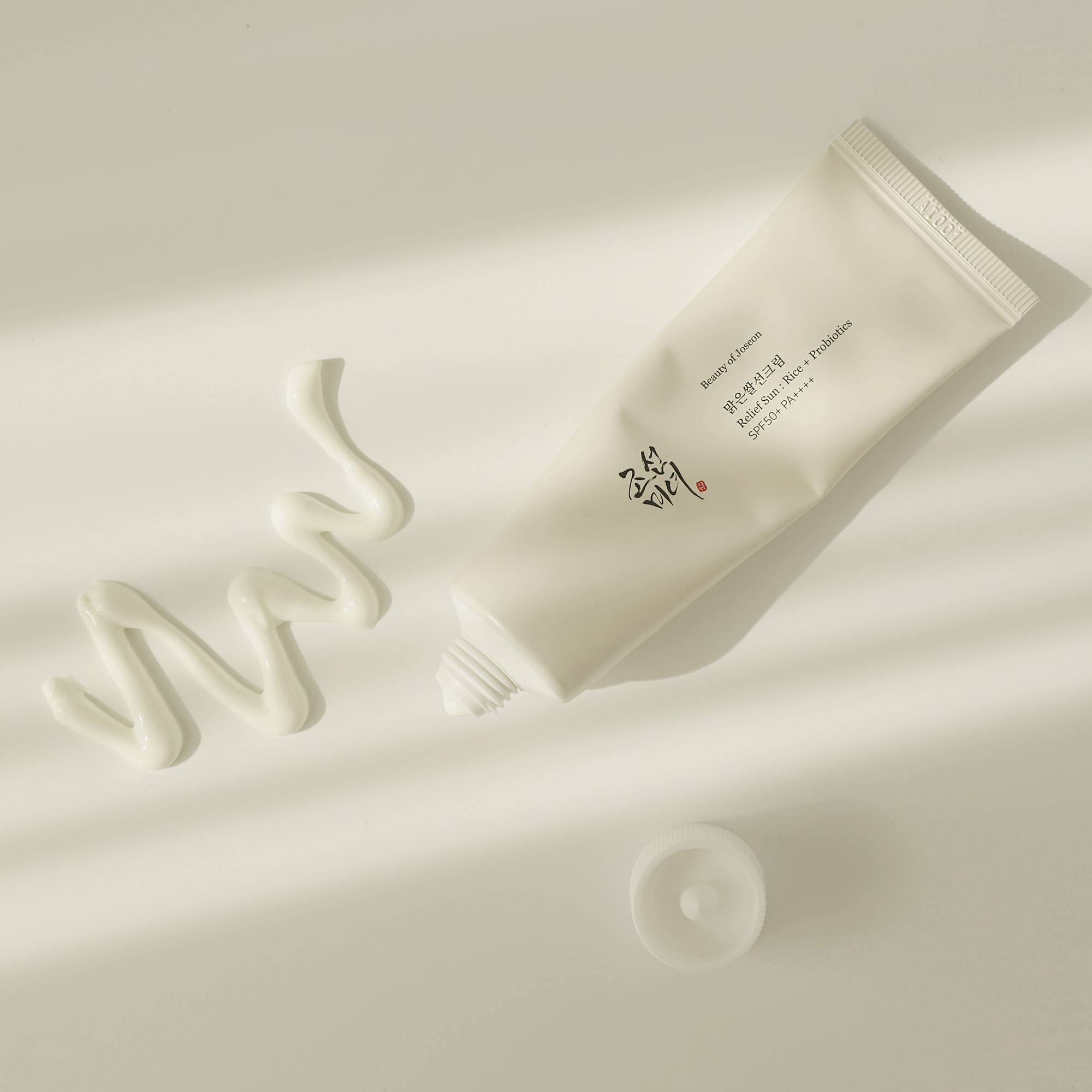 Crème Solaire Hydratante SPF 50  Relief Sun : Riz   Probiotiques / 50ml