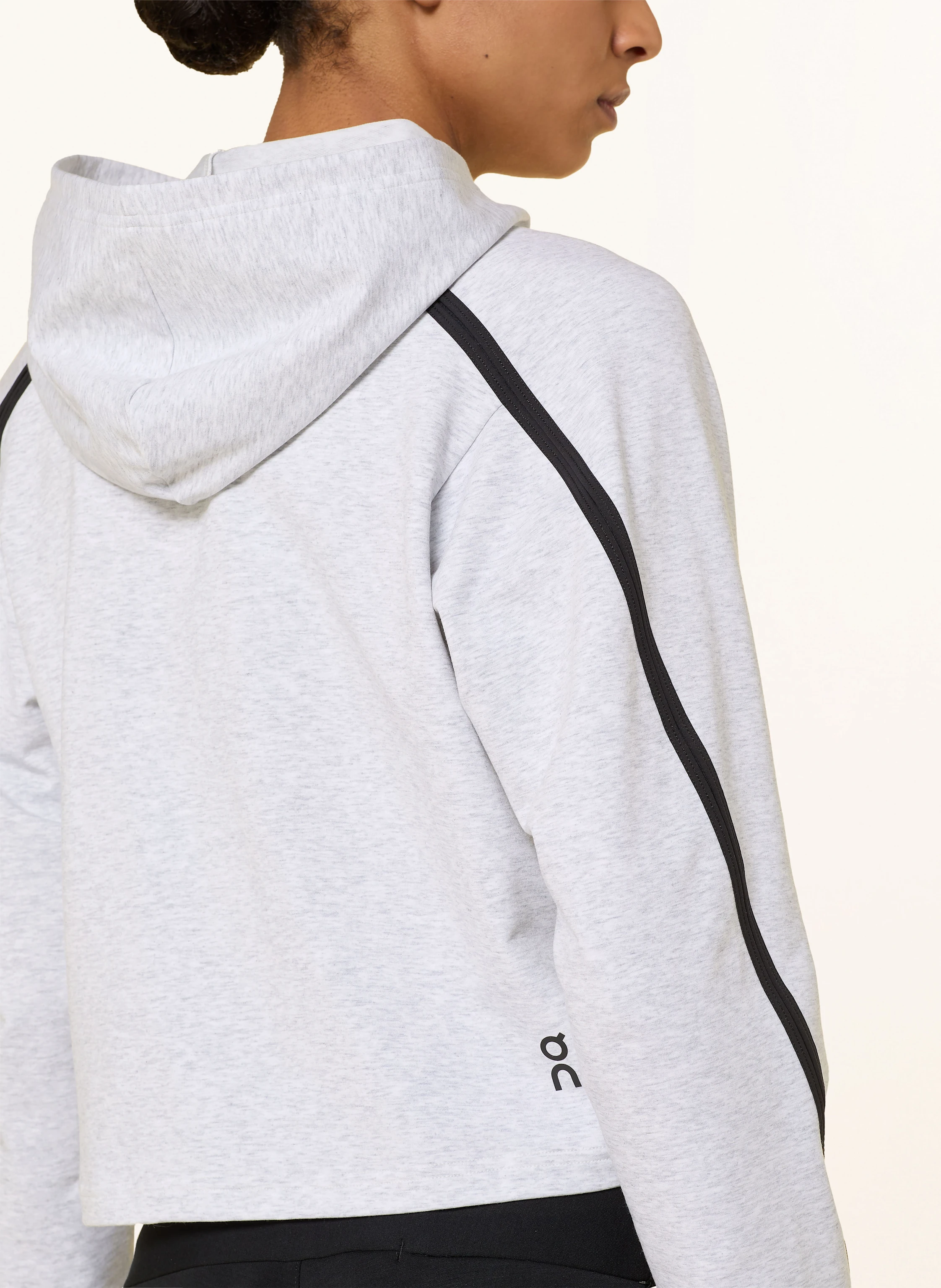 On Hoodie STUDIO