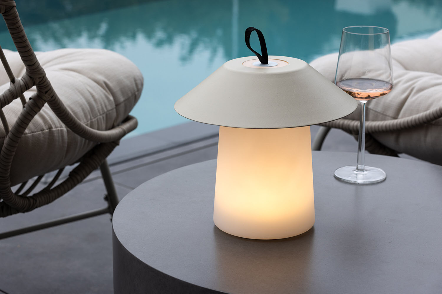 Buitenlamp Larn beige