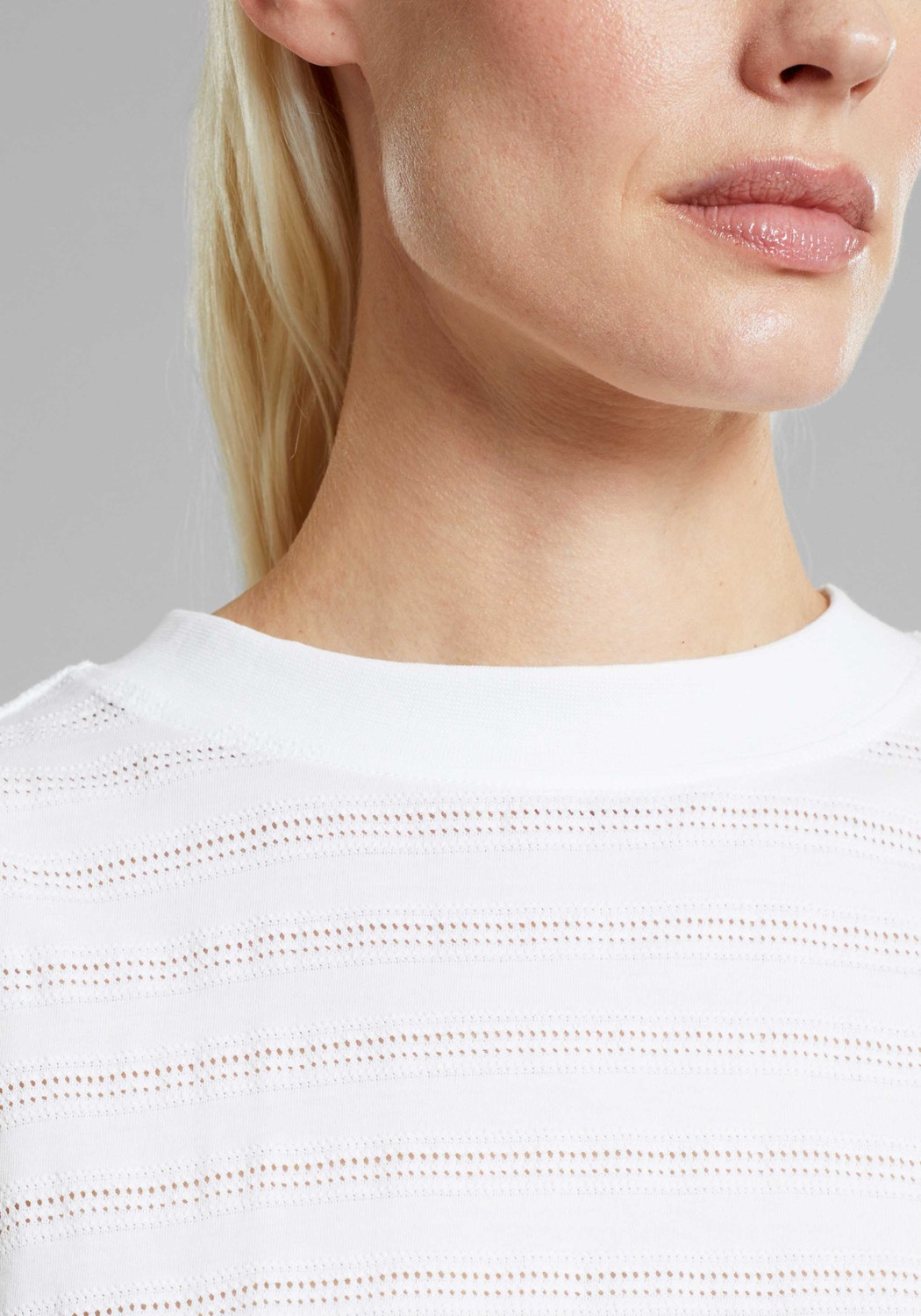 Dedicated Top Namsos Lace White