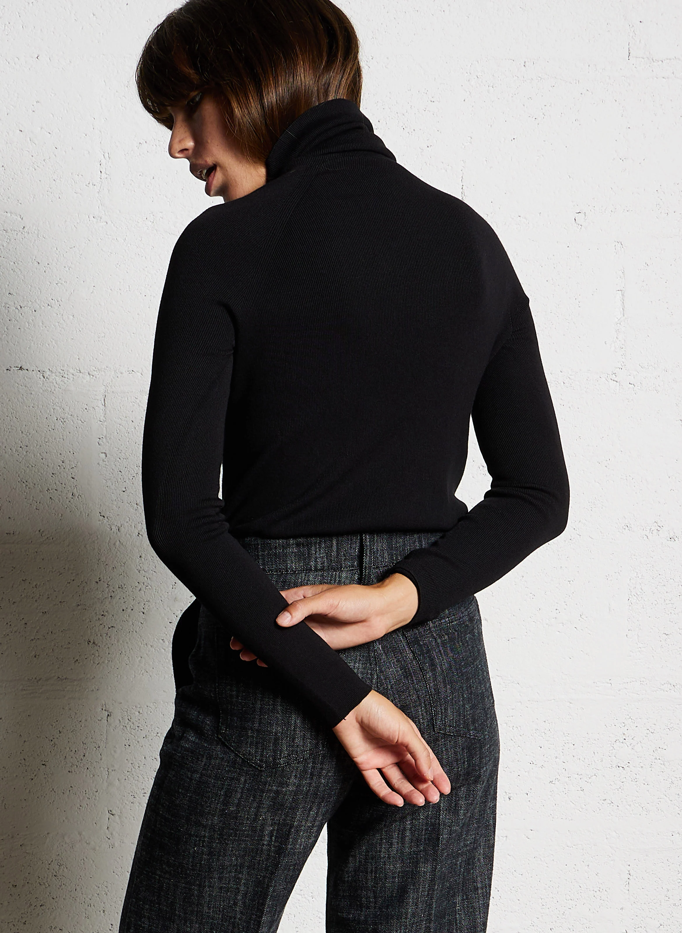 GINKO - Pull moulant à col roulé | Noir